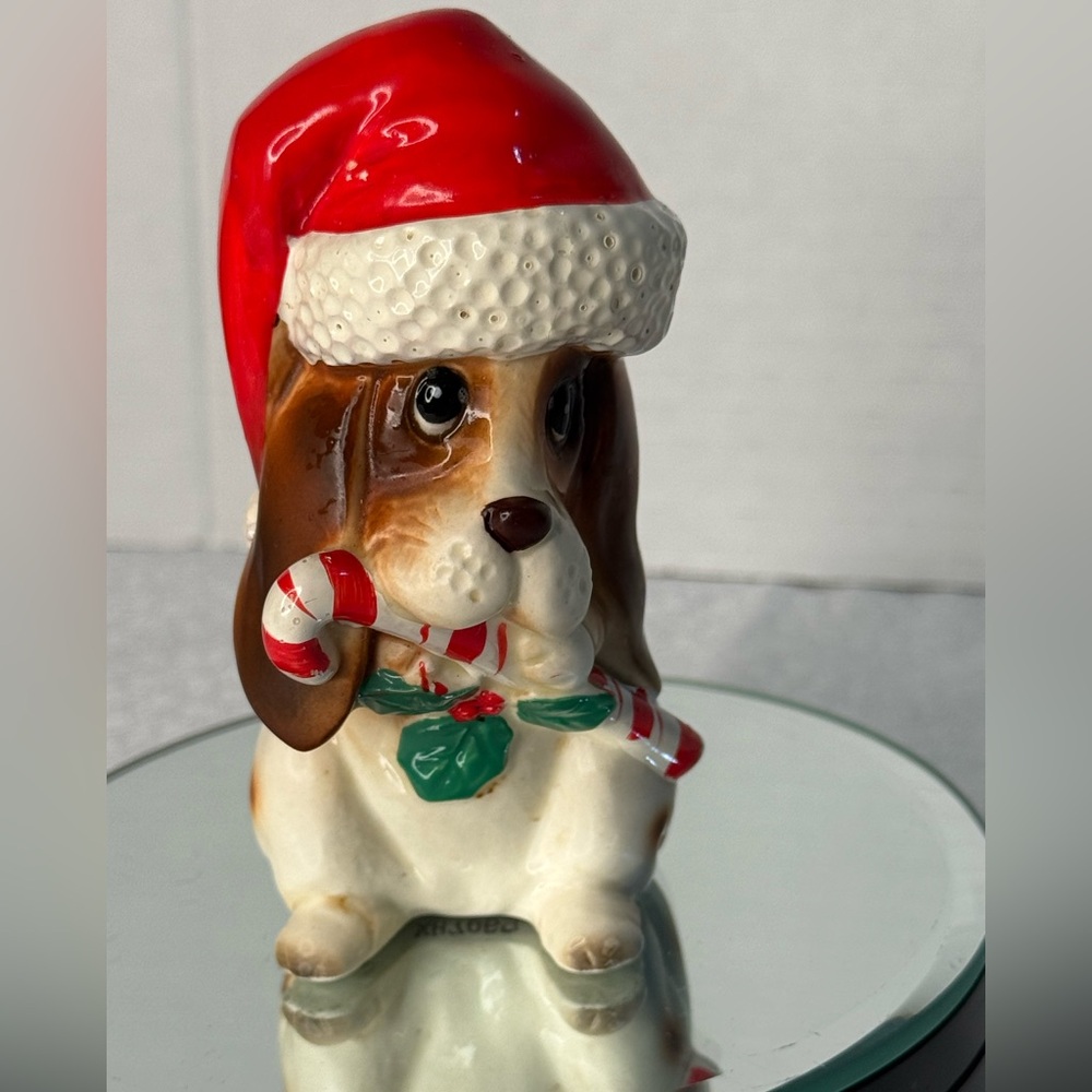 Lefton Basset Hound Dog XH7069 Santa Hat Candy Christmas Ceramic